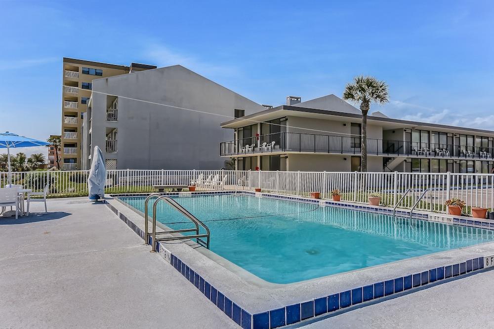 Beachside Motel photo 43