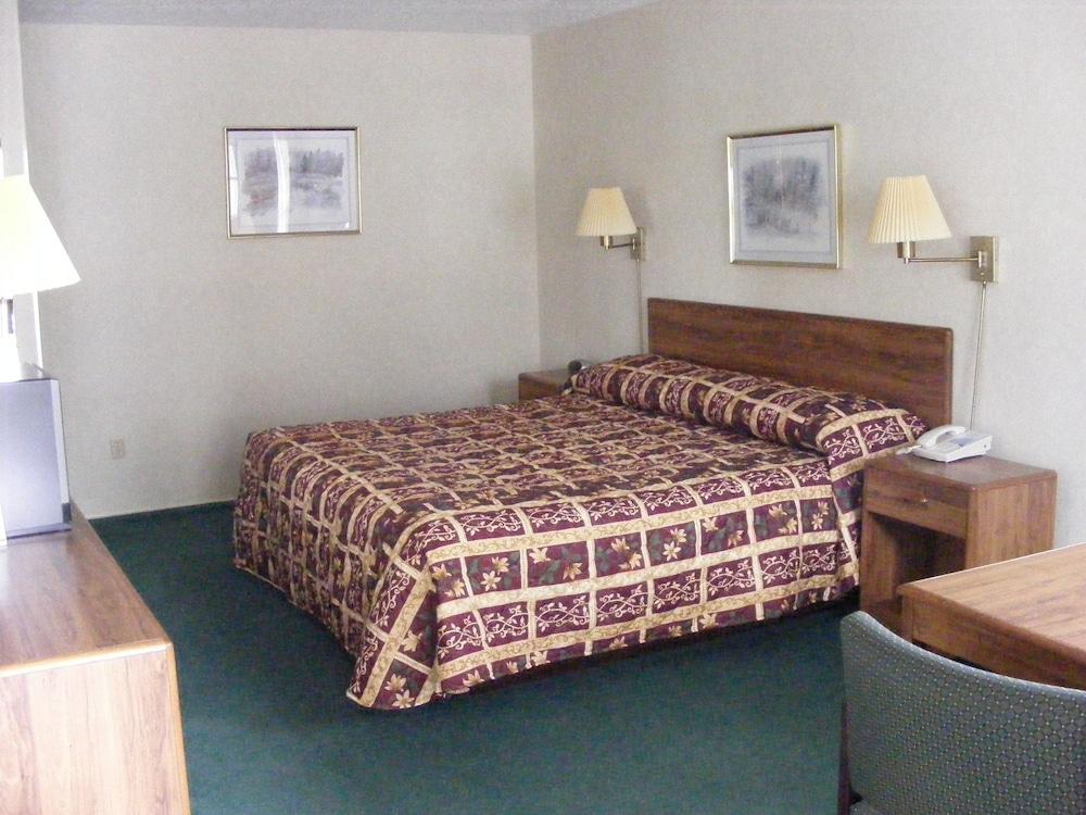 Great Lakes Inn photo 6