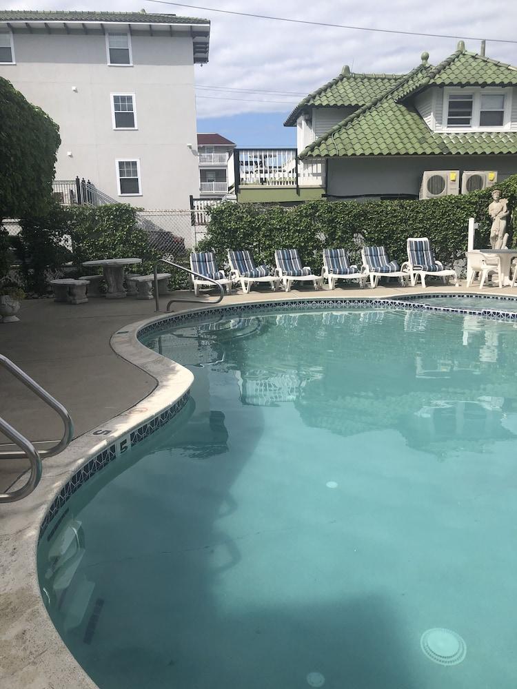 Ocean Manor Inn photo 5