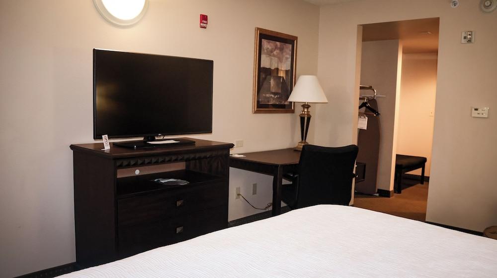 Wingate By Wyndham Peoria photo 26