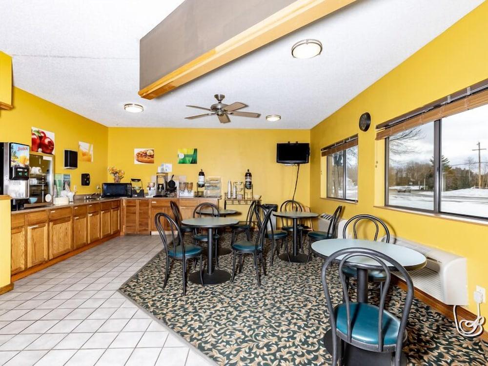 GrandStay Hotel & Suites photo 4