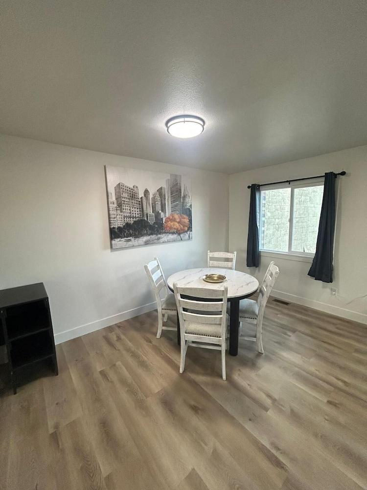 CB&M Downtown Suites photo 9