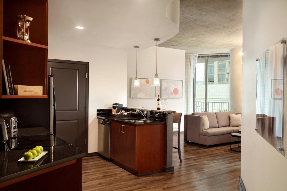 Twelve Midtown, Autograph Collection photo 29