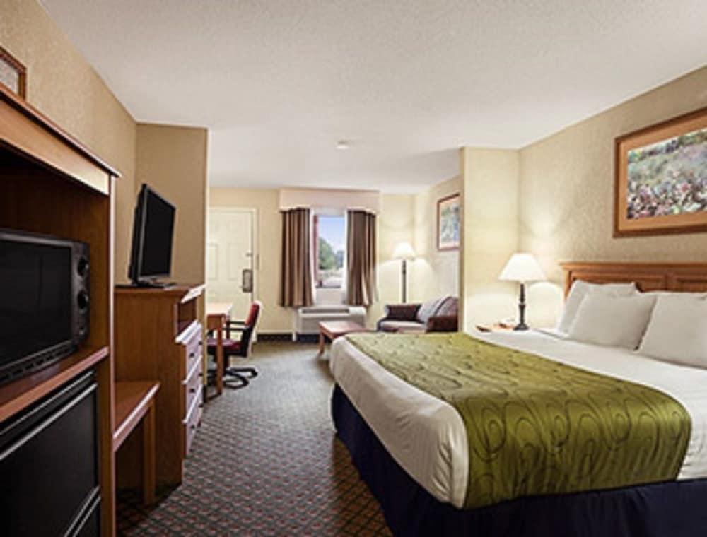 Days Inn & Suites by Wyndham Stuttgart photo 5