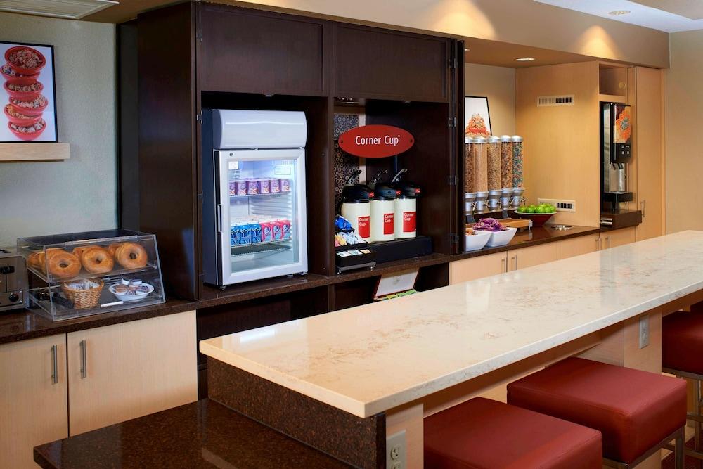 Sonesta Simply Suites Detroit Novi photo 47