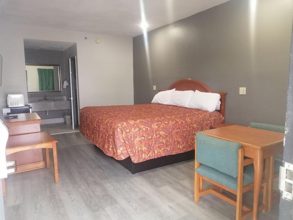 Royal Inn & Suite photo 4