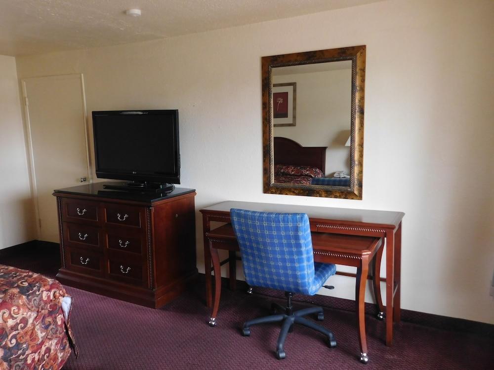 Auburn Motel photo 4