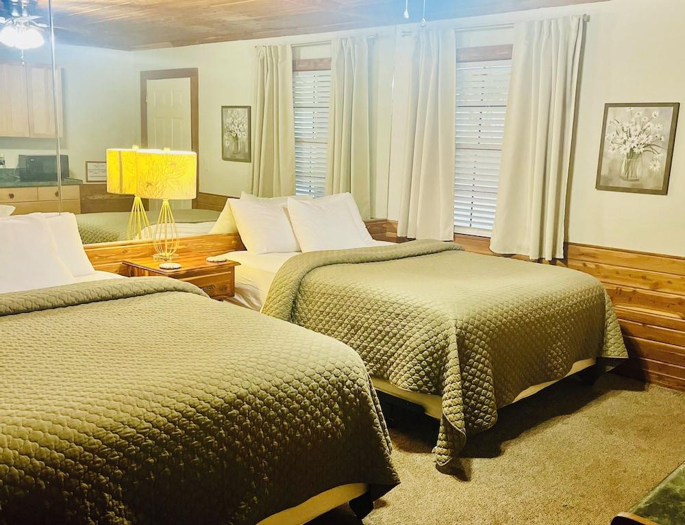 Bear Inn Retreat photo 34
