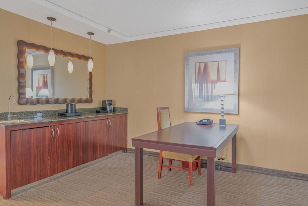 Harmony Suites photo 23