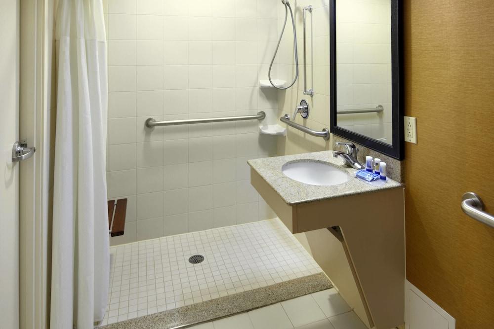 Fairfield Inn & Suites by Marriott Parsippany photo 14