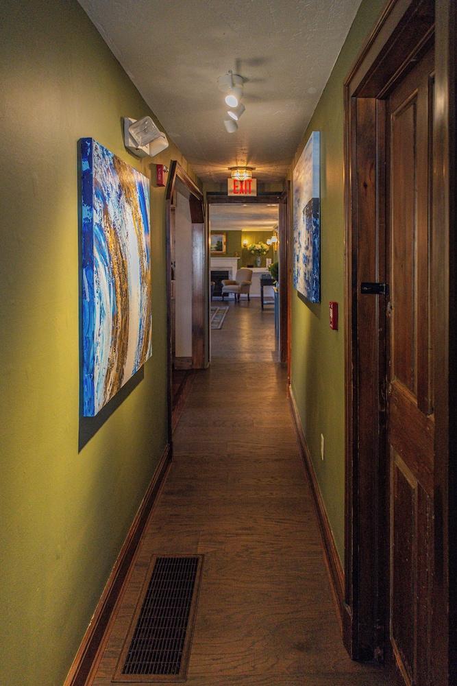 Lincoln Inn & Gallery photo 2