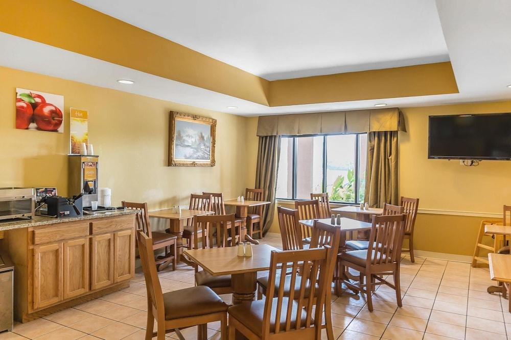 Quality Inn Calera I-65 exit 231 photo 24