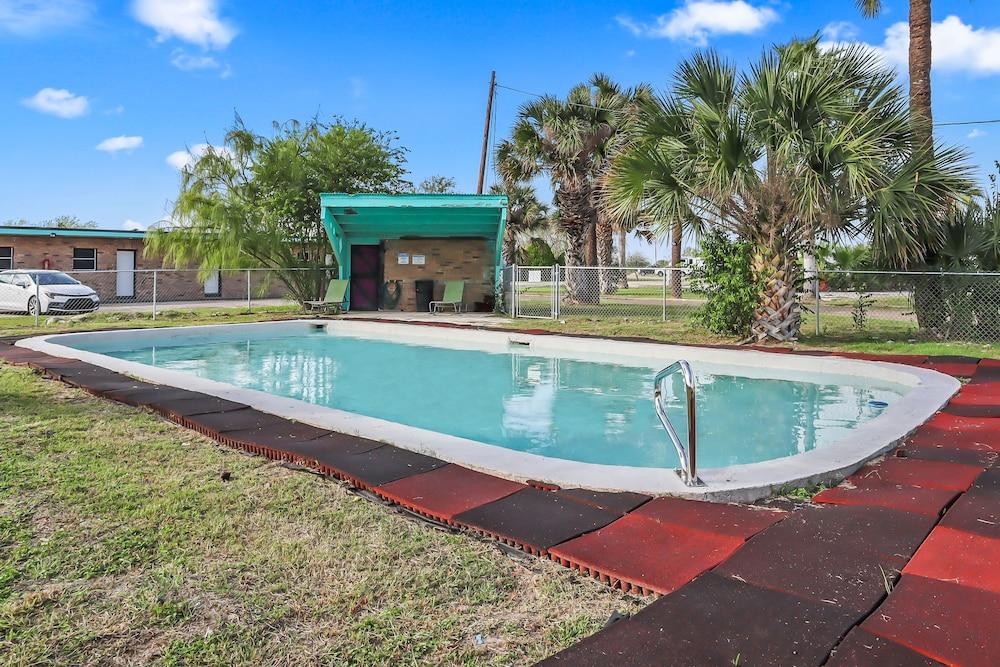 Mathis Motel photo 17