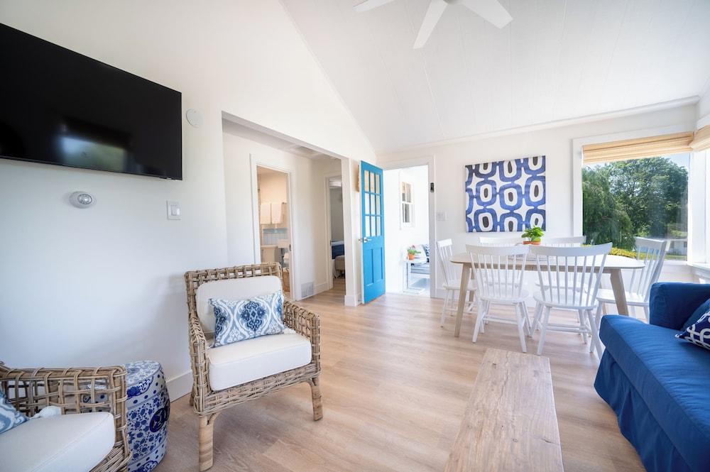 Marina Bay Cottages photo 30