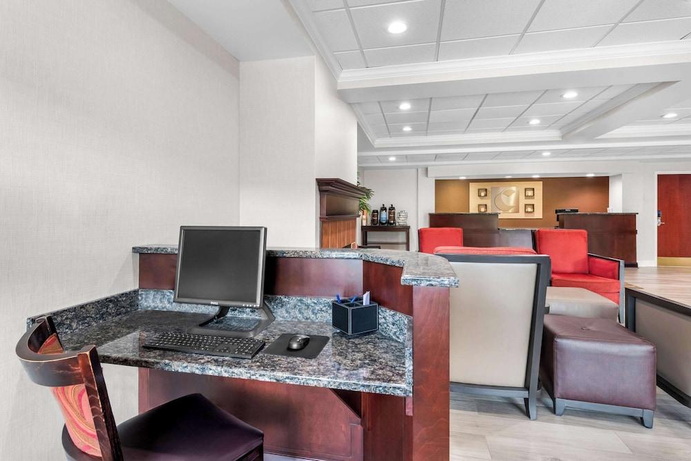 Comfort Inn Harriman photo 23