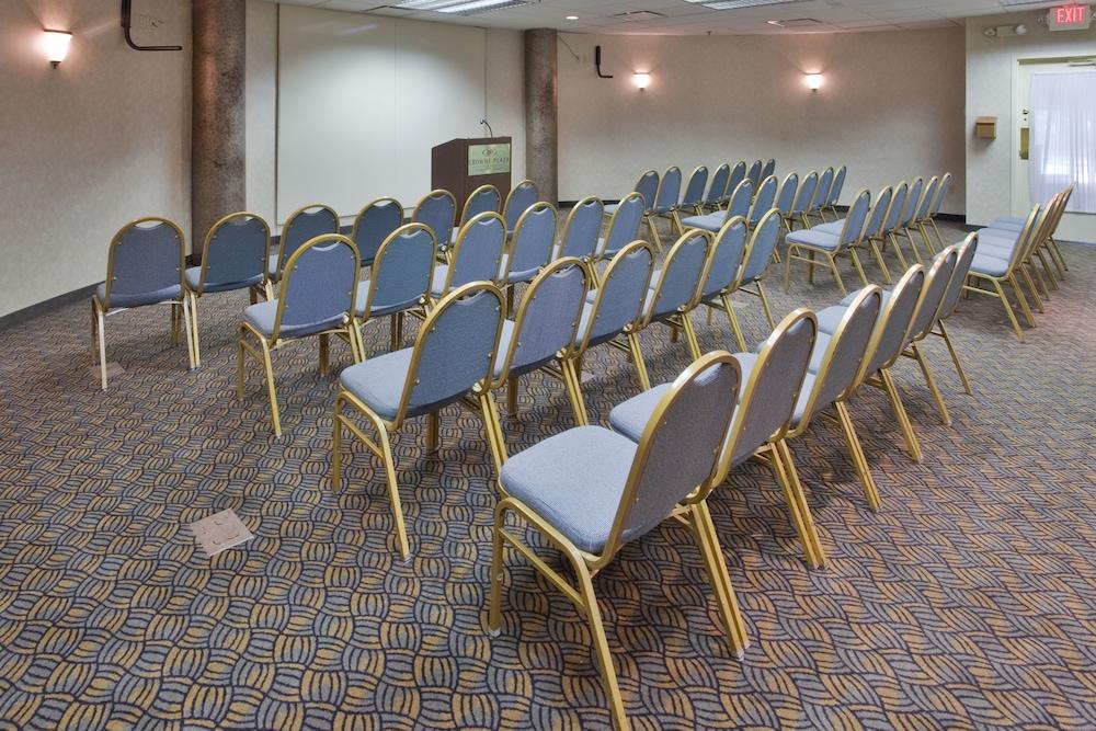 Crowne Plaza Virginia Beach Town Center by IHG photo 47