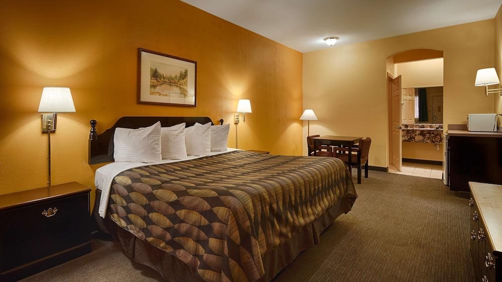 SureStay Hotel By Best Western Mission photo 12