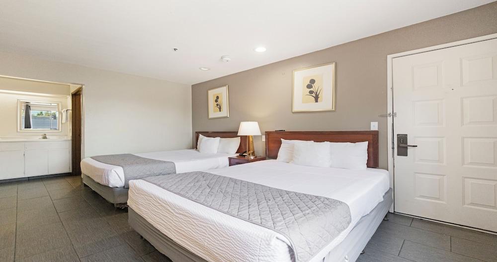 Budget Inn and Suites photo 16