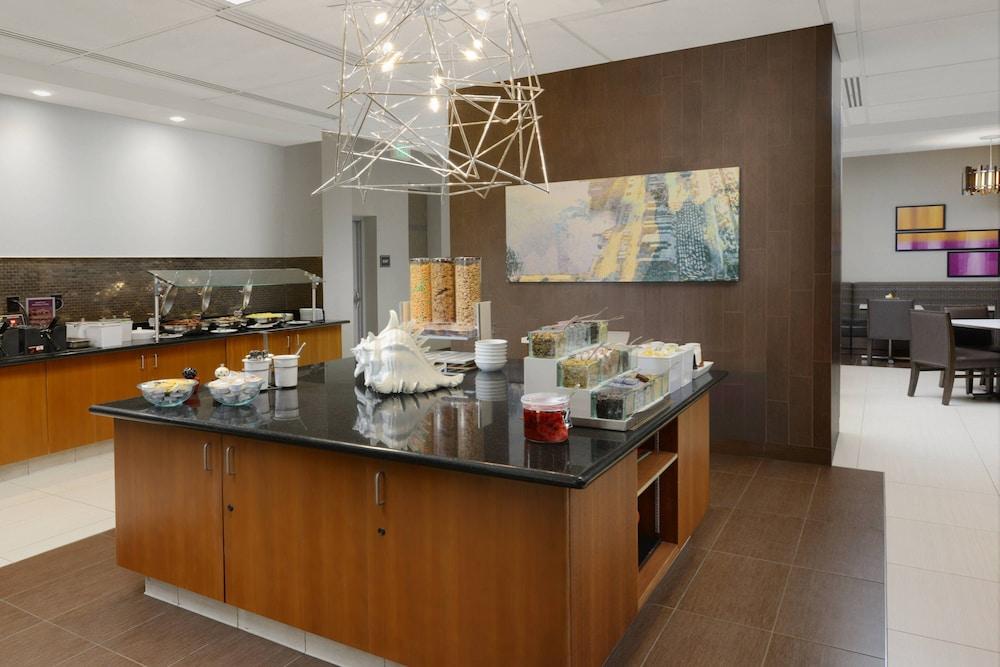 Residence Inn by Marriott Downtown Long Beach photo 15