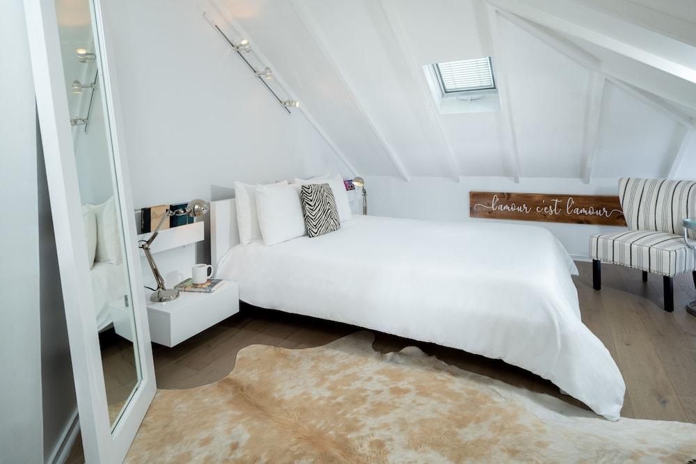 Alexanders Guesthouse - Adult Exclusive, LGBTQ Friendly photo 52