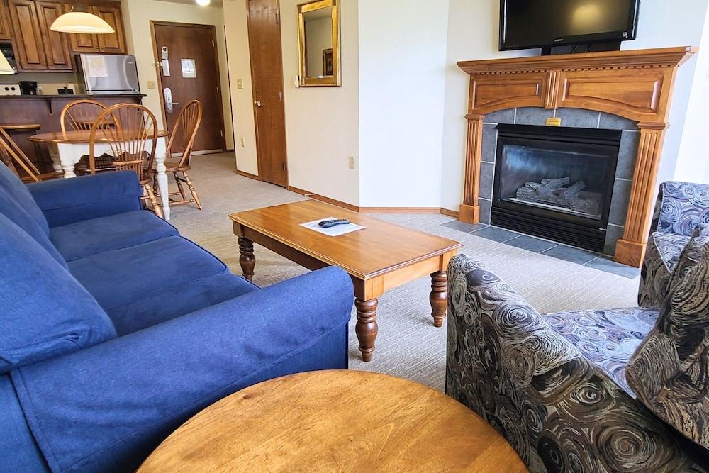 Bridgeport Waterfront Resort photo 50
