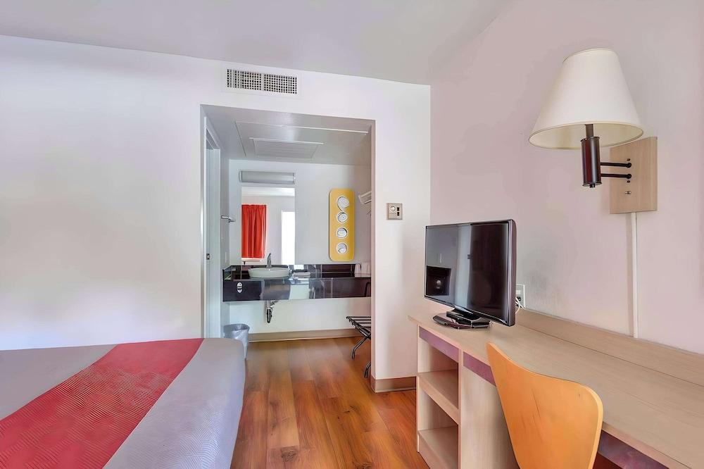 Motel 6 – Santa Rosa, CA - South photo 5