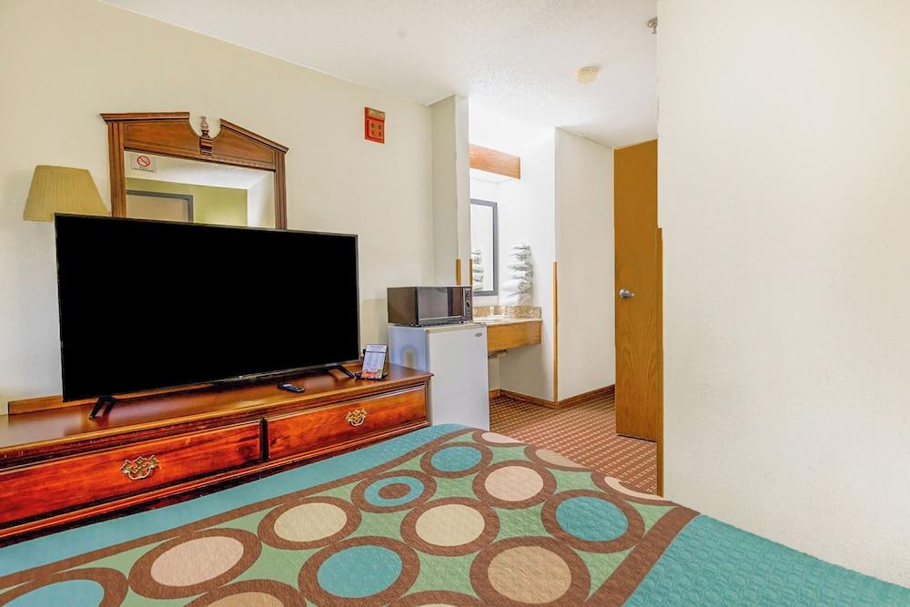 Super Sleep Inn photo 11