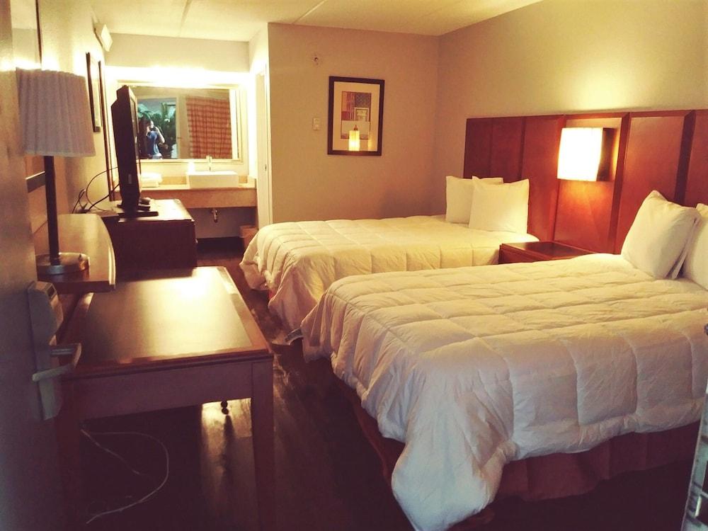 Extenda Suites Mobile North photo 3