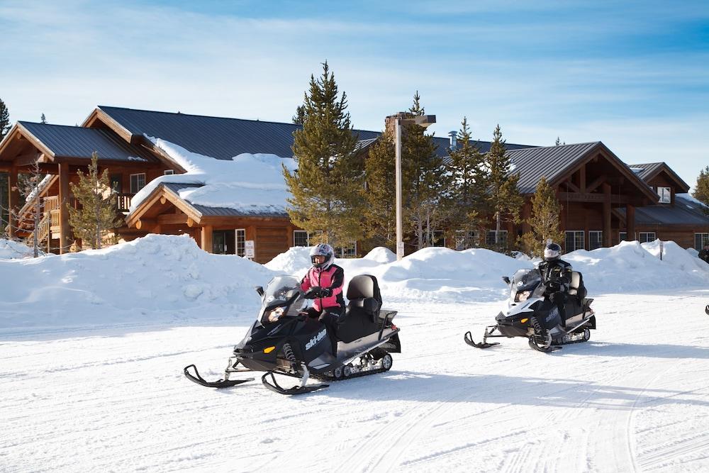 Headwaters Lodge & Cabins at Flagg Ranch photo 18