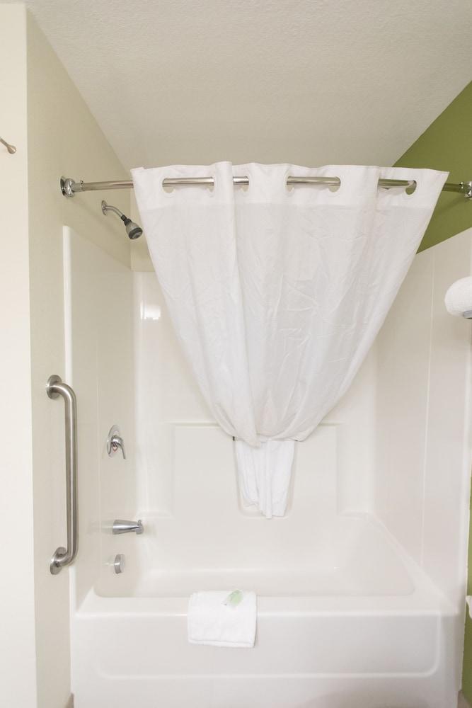 Sleep Inn & Suites Pleasant Hill - Des Moines photo 15