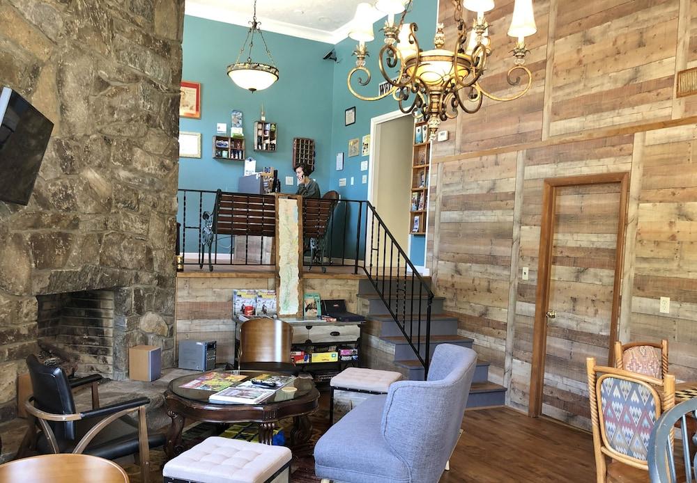 Meadowlark Motel with Restaurant & Bar photo 2