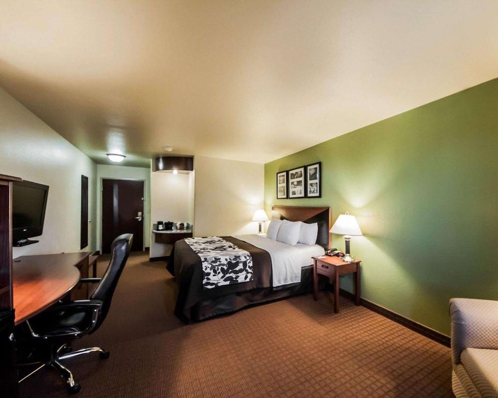 Sleep Inn & Suites Shamrock photo 14