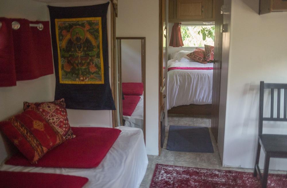 Quiet Mind Lodge Retreat & Spa  Sequoias photo 3