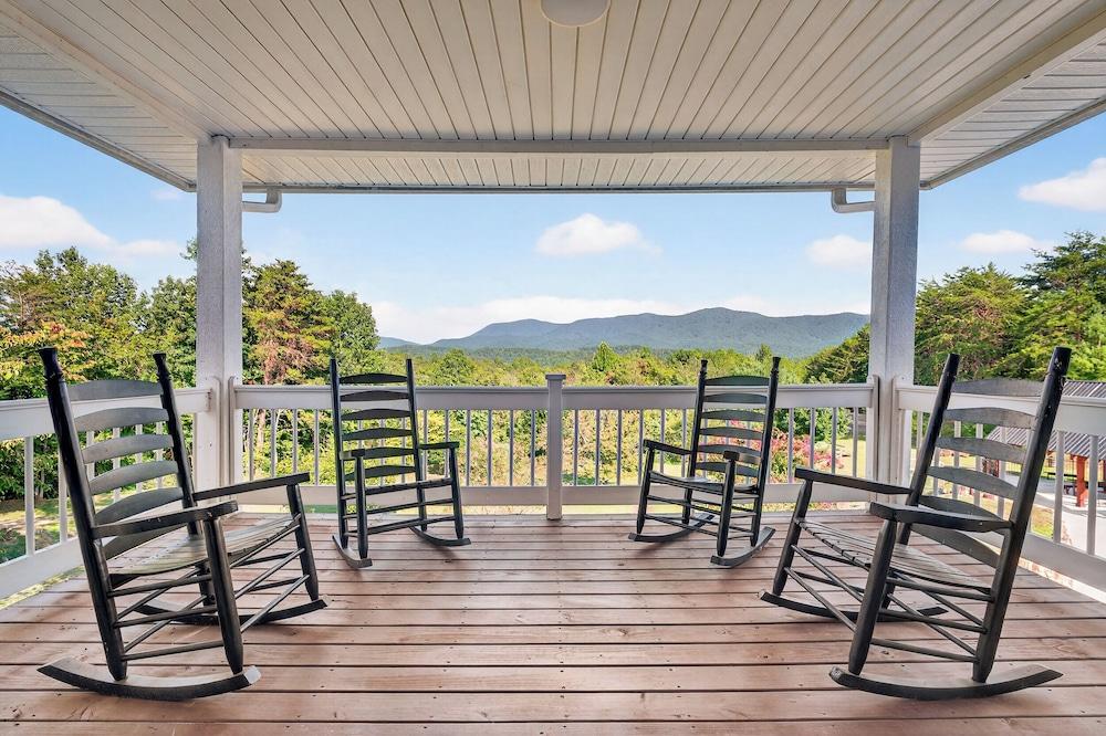 Whitepath Lodge And Resort photo 87