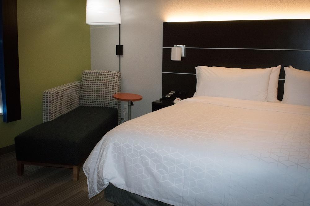 Holiday Inn Express and Suites West Memphis by IHG photo 37