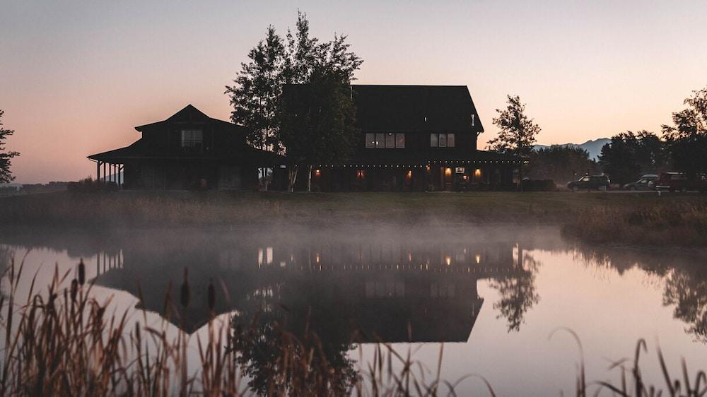 Gallatin River Lodge photo 27