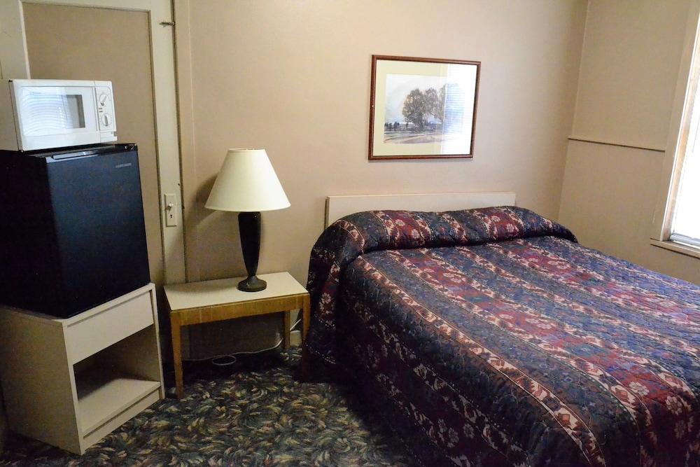 Innkeeper Motel photo 10