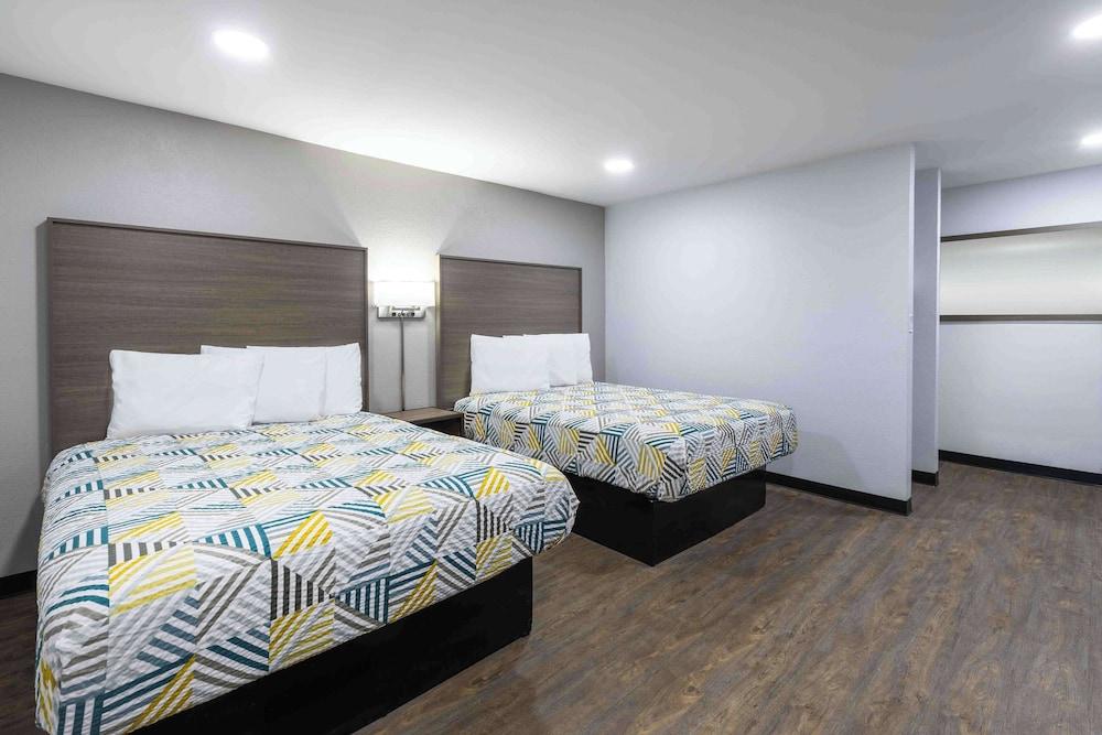 Motel 6 Hickory, NC photo 12