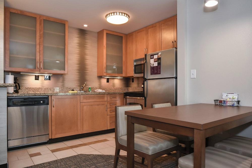 Residence Inn Marriott Concord photo 10