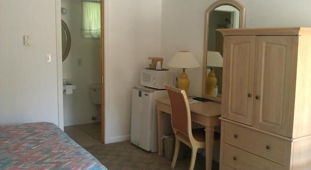 Tallwood Motel Wells photo 52