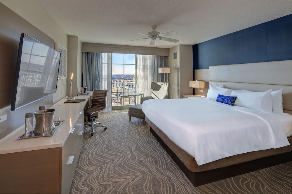 Hilton Virginia Beach Oceanfront photo 30