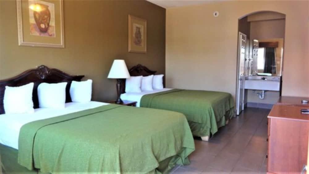 La Copa Inn McAllen photo 7