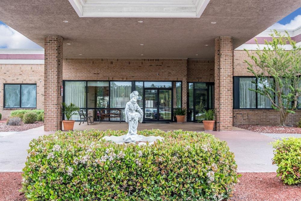 Days Inn & Suites by Wyndham Havelock photo 4