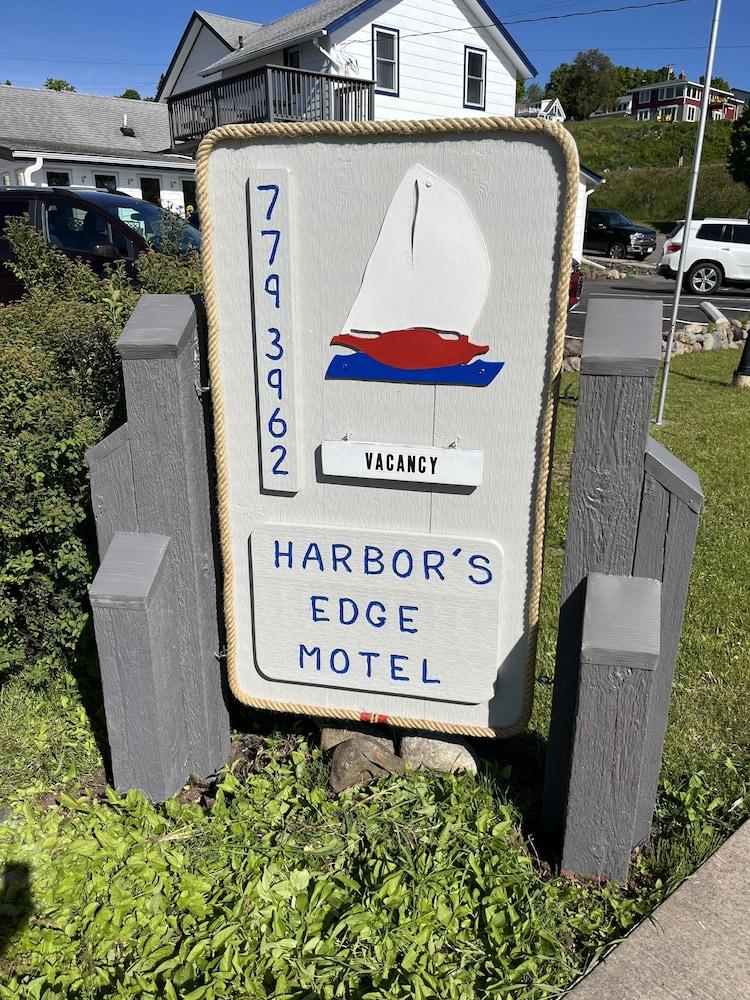Harbor's Edge Motel photo 56