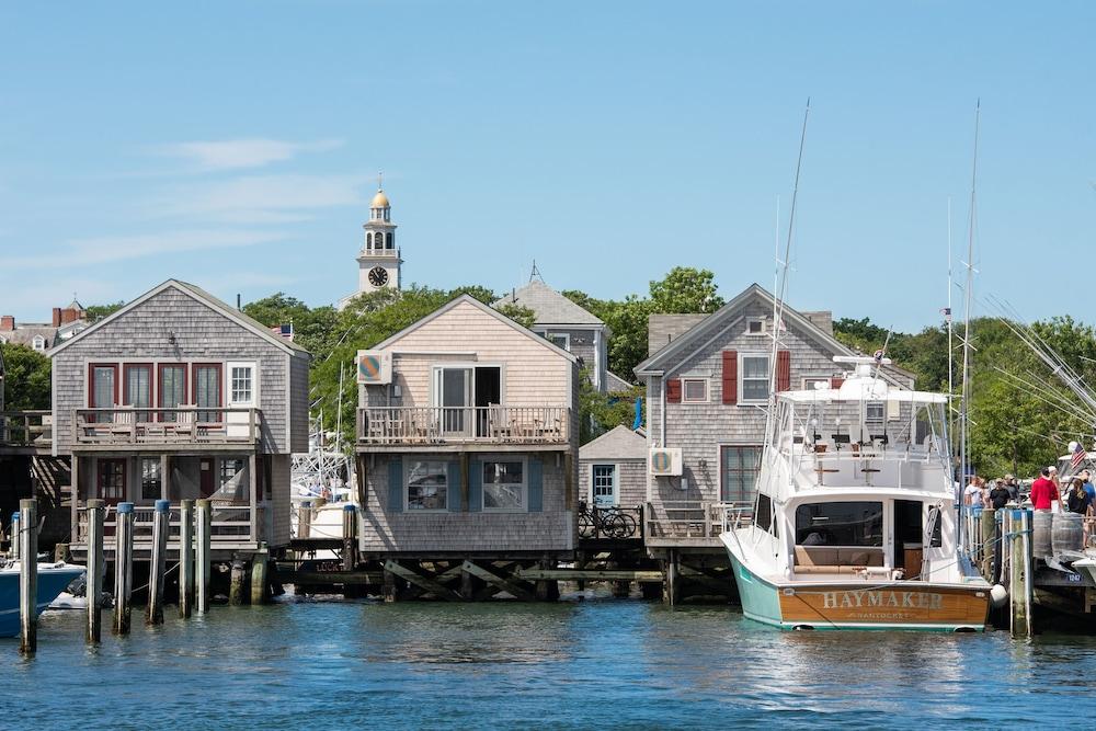 The Cottages at Nantucket Boat Basin photo 58