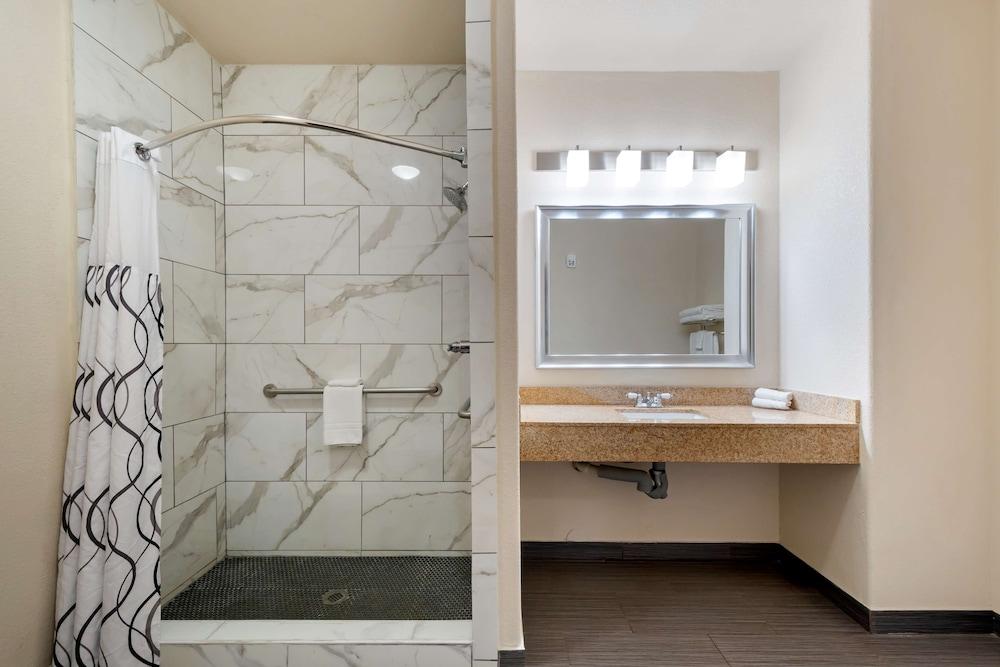 Best Western Plus DFW Airport Suites photo 22
