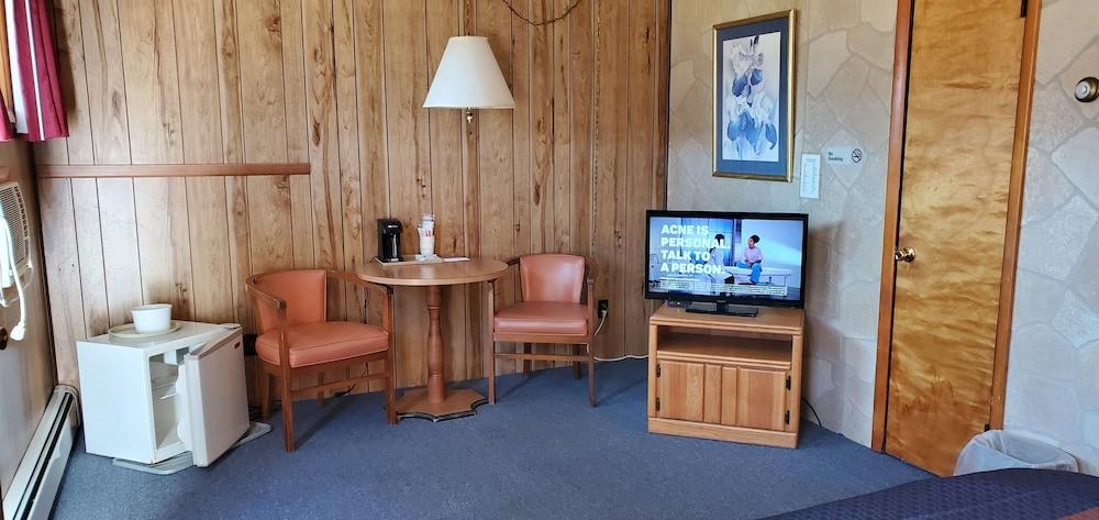 Red Ranch Motel photo 41