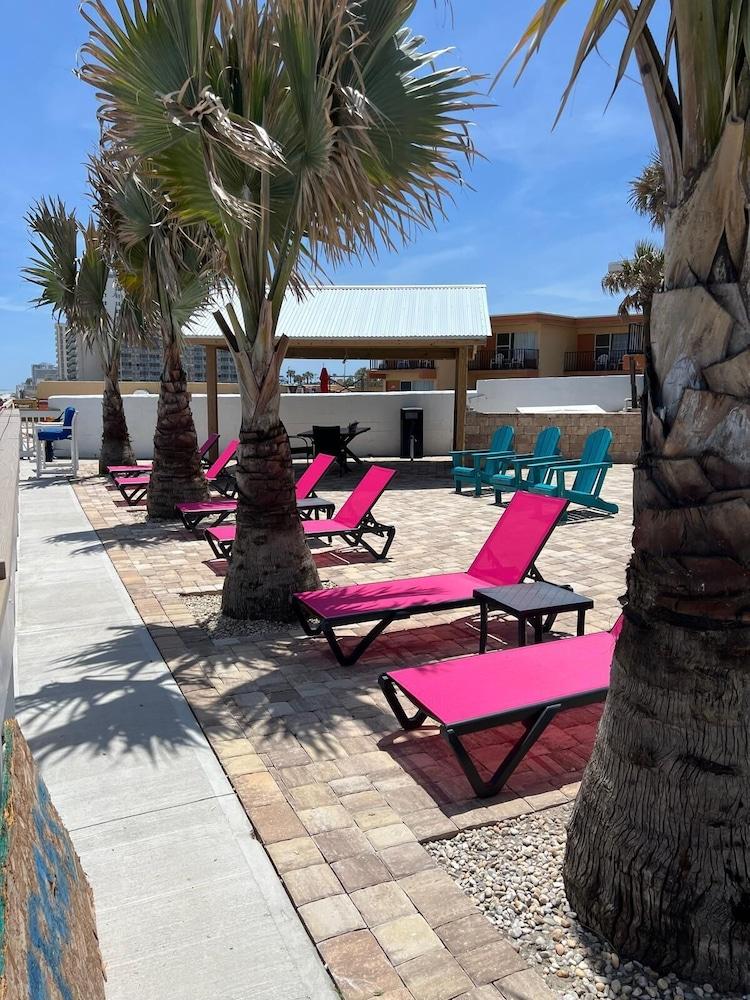 Flamingo Inn Beachfront photo 54