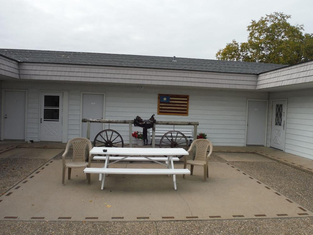 Caravan Motel photo 11