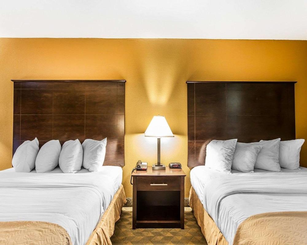 Quality Inn & Suites Bremen photo 9